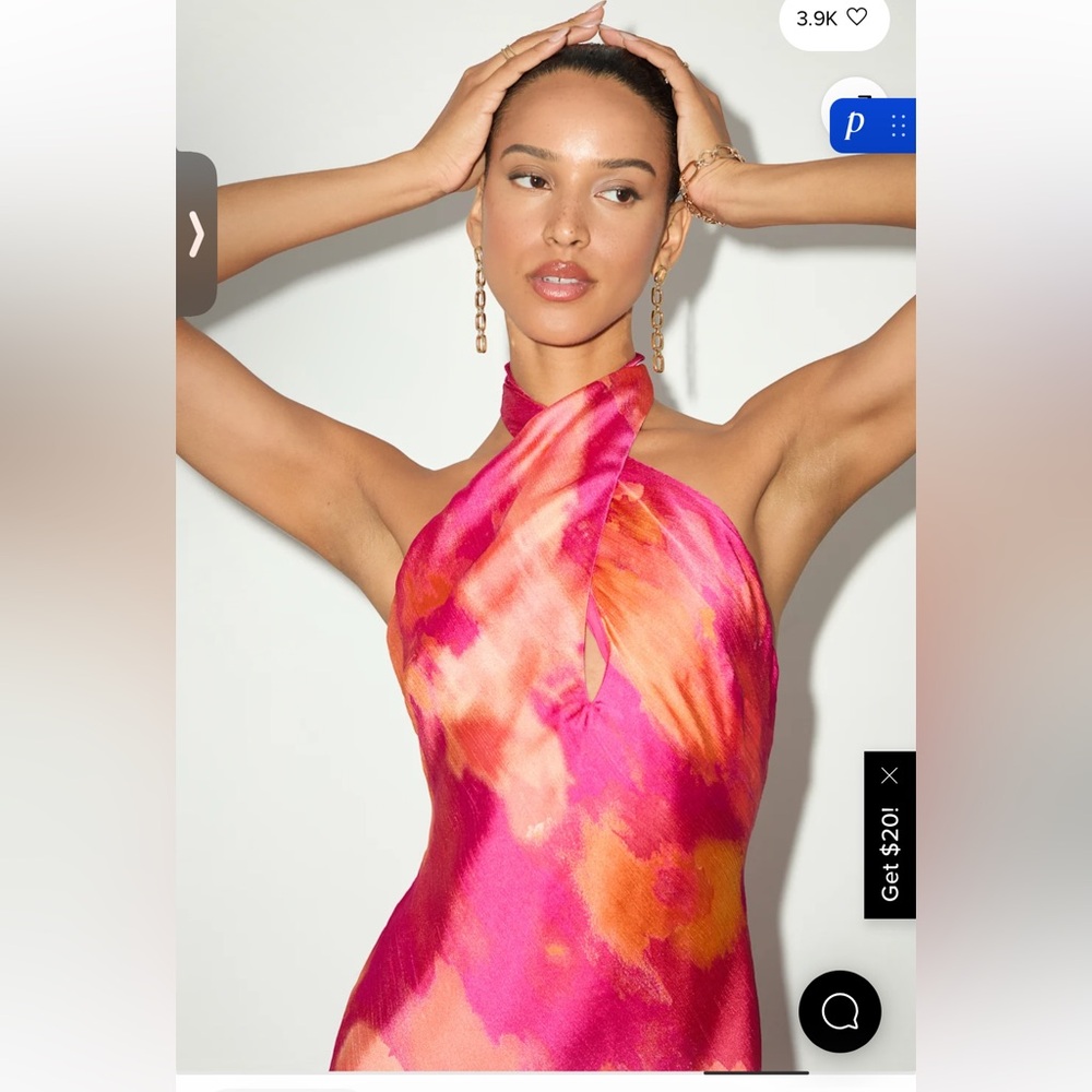 Backless Dress - Picture 4 of 4